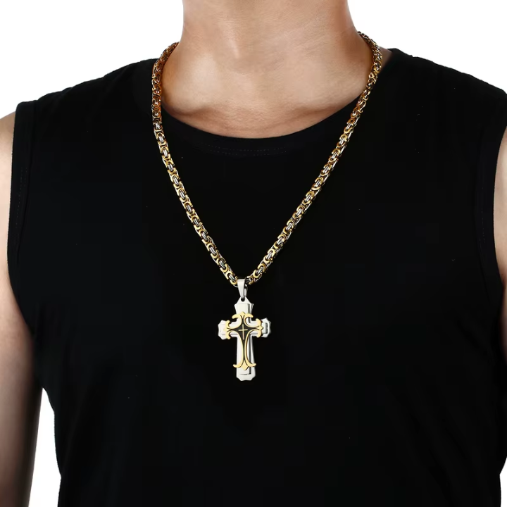 Collar Multicapa de Cruz